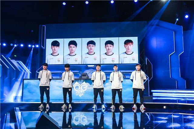 巨大优势轻 巨大优势轻