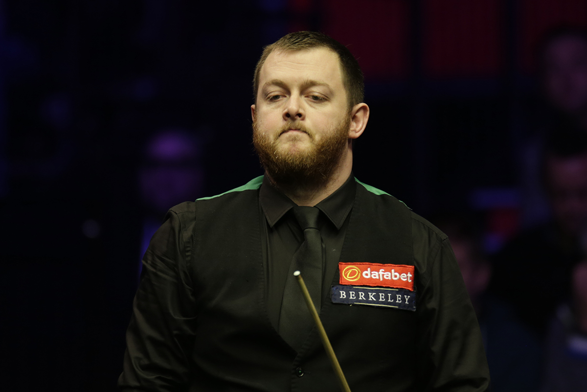 在场边为队 在场边为队