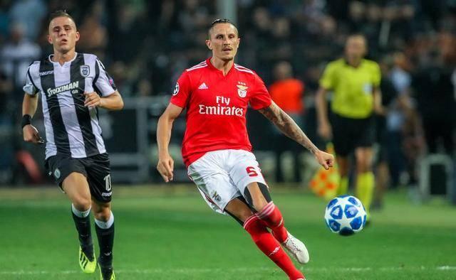 之前与澳波 之前与澳波