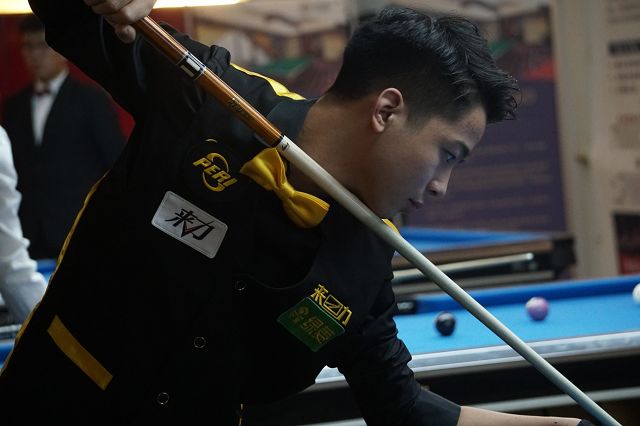 持续嘘声 持续嘘声